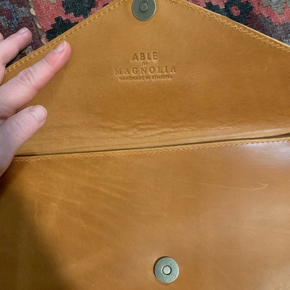 ABLE for MAGNOLIA CLUTCH REAL LEATHER - Picture 4 of 4